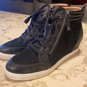 Linea Paolo. Leather. Zip Up High Top Sneakers…Size 9